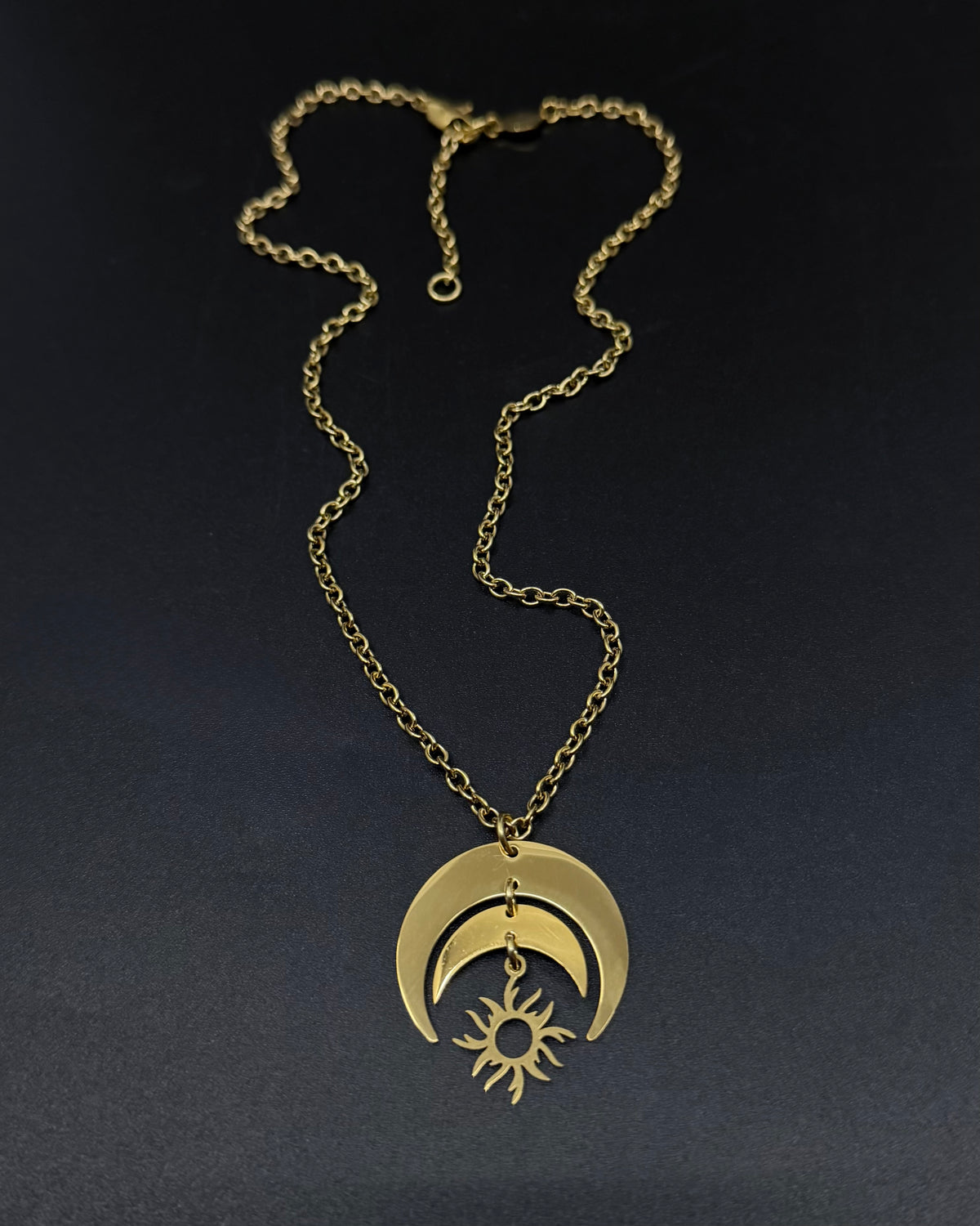Eos Balance Necklace - Gold 30mm