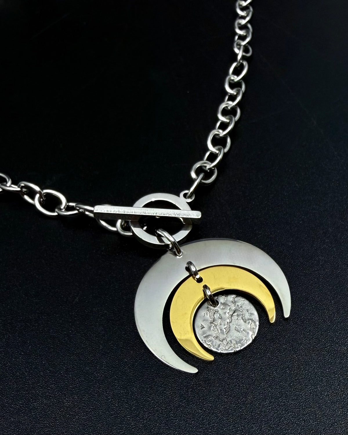 Luna Toggle Necklace - 30mm Silver / Gold