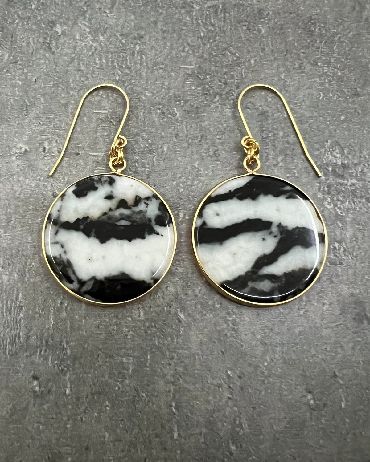 The Shadow edit - Nebulae Veil Earrings - Zebra Agate